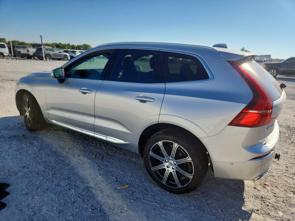 Photo 2 from auction – 2018 VOLVO XC60 with VIN LYVA22RL0JB113541
