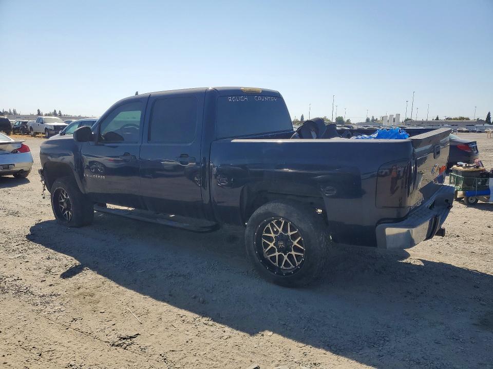 صورة رقم 2 من المزاد - 2007 CHEVROLET SILVERADO مع VIN 2GCEC13C571729456