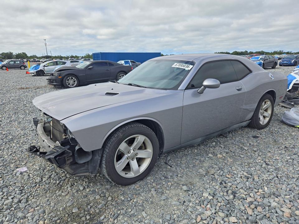 DODGE CHALLENGER 2013 with VIN 2C3CDYAG7DH729372 - Photo from auction