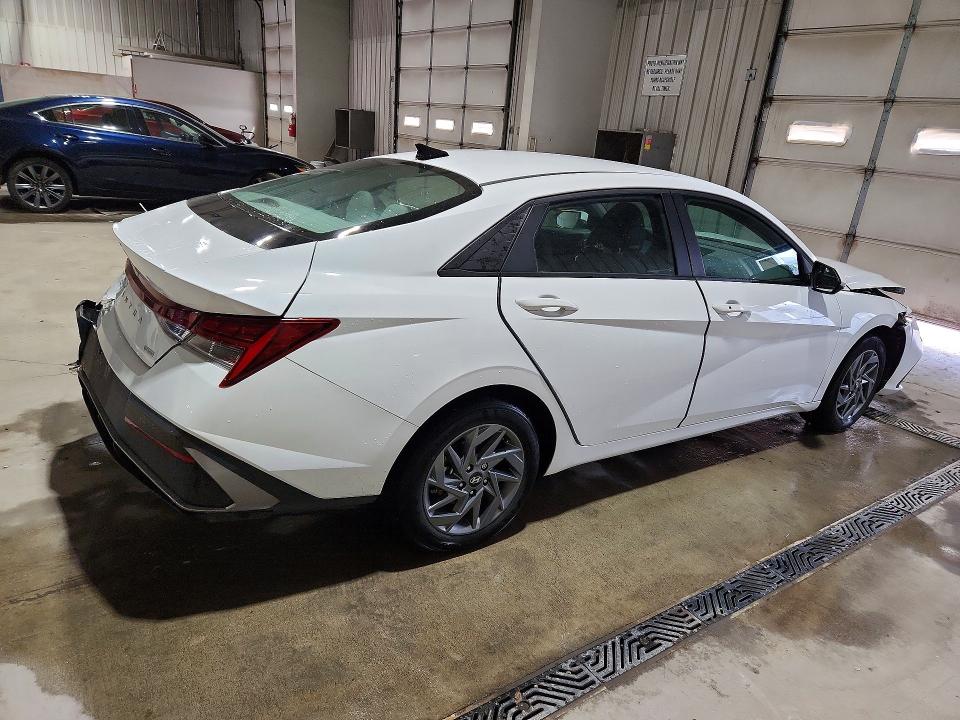 Снимка 3 от търг – 2025 HYUNDAI ELANTRA HYBRID с VIN KMHLM4DJ7SU122373