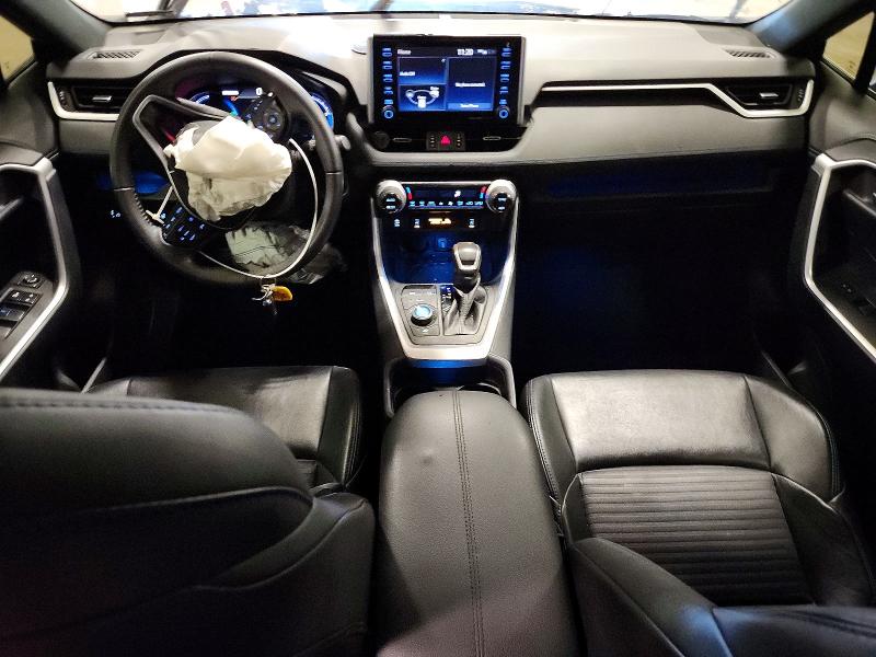 Photo 8 from auction – 2021 TOYOTA RAV4 with VIN 2T3E6RFV5MW013419