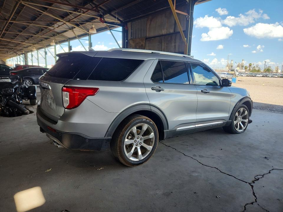 Photo 3 from auction – 2020 FORD EXPLORER with VIN 1FM5K8HC1LGB06123