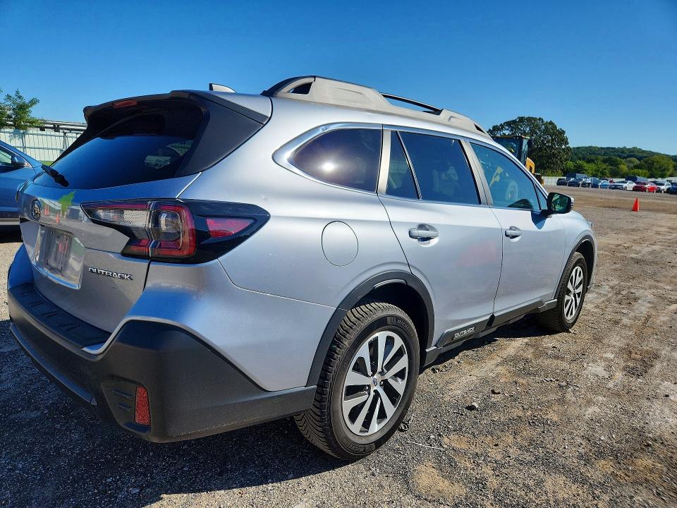 Photo 3 from auction – 2022 SUBARU OUTBACK with VIN 4S4BTAFC7N3182482