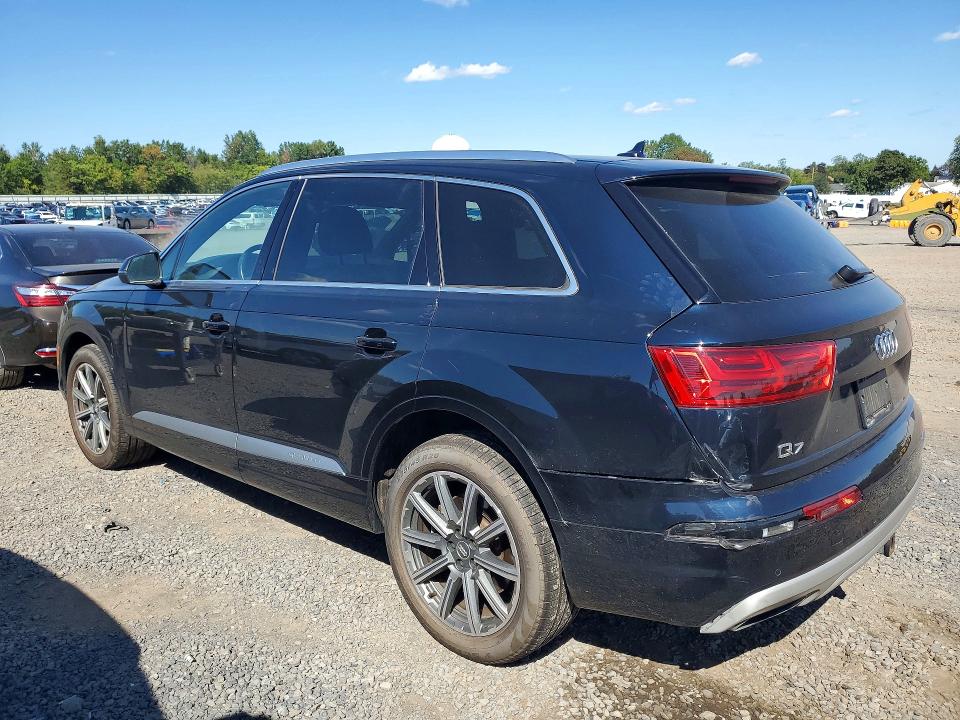 Photo 2 from auction – 2017 AUDI Q7 with VIN WA1VABF75HD055299