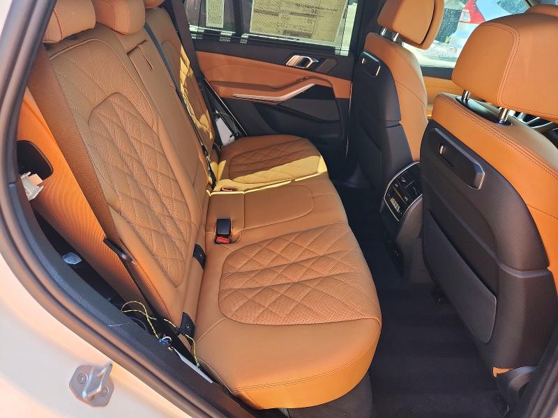 Photo 11 from auction – 2026 BMW X5 with VIN 5UX23EU09T9183467