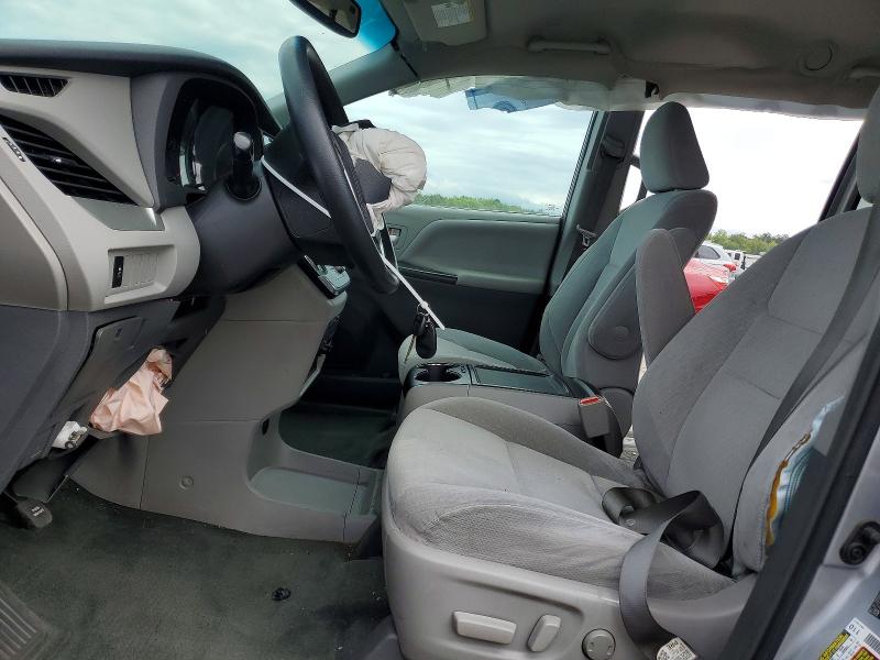 Photo 7 from auction – 2015 TOYOTA SIENNA with VIN 5TDKK3DC8FS651567