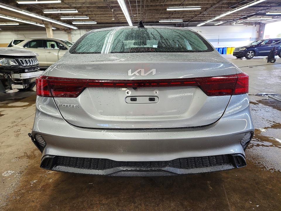 Foto 6 de la subasta – 2023 KIA FORTE con VIN 3KPF24AD0PE615629