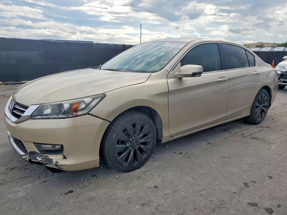 HONDA ACCORD 2014 مع رقم تعريف المركبة 1HGCR3F85EA024668 - صورة من المزاد