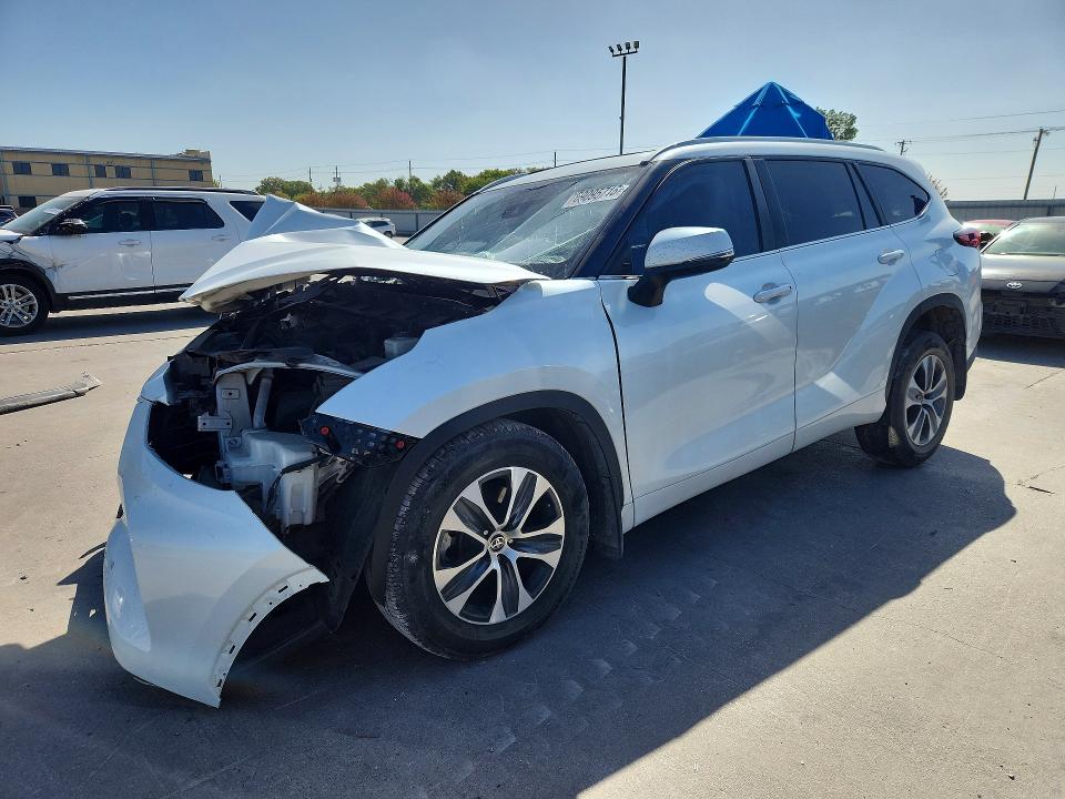 TOYOTA HIGHLANDER 2023 with VIN 5TDKDRAH1PS010145 - Photo from auction