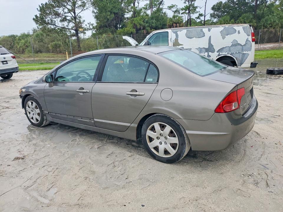 Photo 2 from auction – 2007 HONDA CIVIC with VIN 1HGFA15507L003685