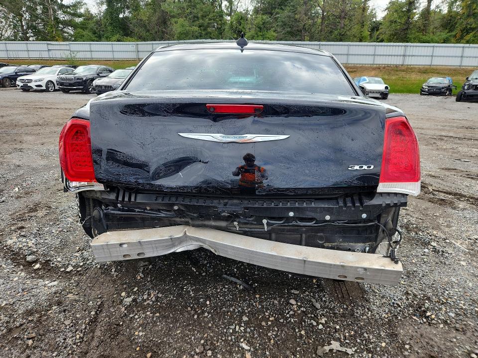 صورة رقم 6 من المزاد - 2017 CHRYSLER 300 مع VIN 2C3CCAAG1HH529815