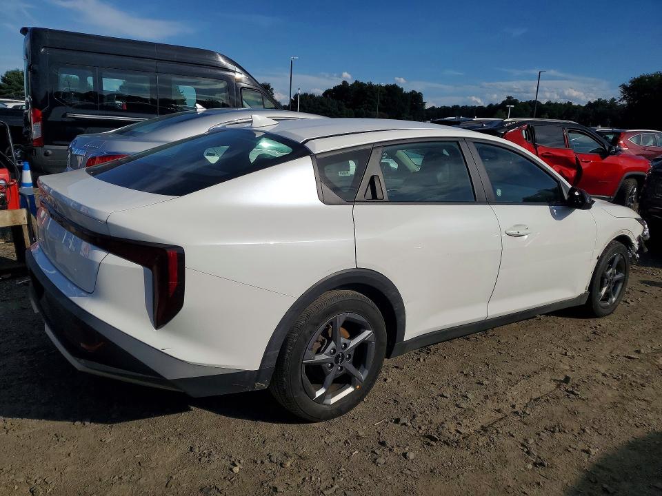 Zdjęcie 3 z aukcji – 2025 KIA K4 z VIN 3KPFT4DE4SE098765
