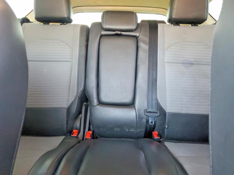 Photo 10 from auction – 2017 FORD ESCAPE with VIN 1FMCU0J9XHUE09475
