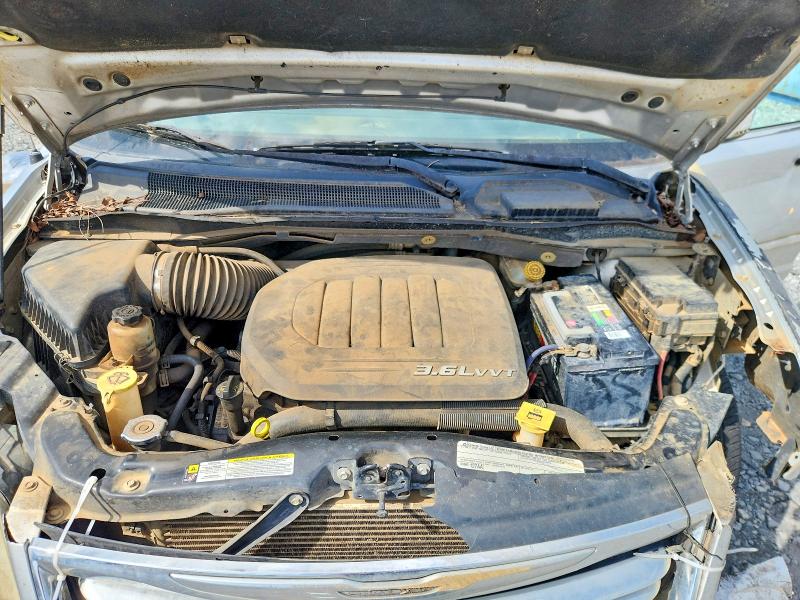 Photo 12 from auction – 2011 CHRYSLER TOWN & COUNTRY with VIN 2A4RR8DG2BR734466