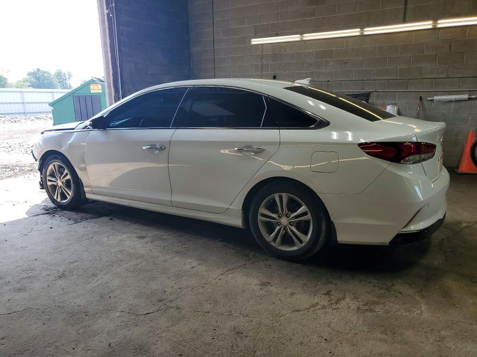 Снимка 2 от търг – 2018 HYUNDAI SONATA с VIN 5NPE34AFXJH623167