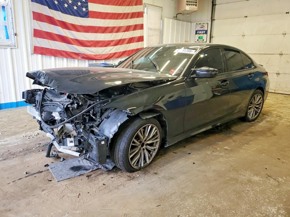 BMW 330XI 2023 with VIN 3MW89FF09P8D40537 - Photo from auction