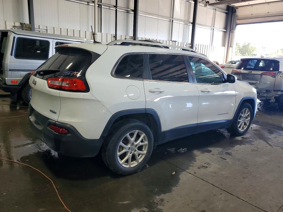 صورة رقم 3 من المزاد - 2017 JEEP CHEROKEE مع VIN 1C4PJLCB4HW573731