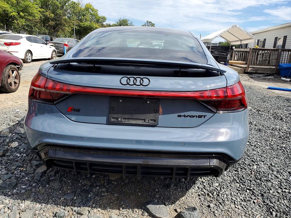 Photo 6 from auction – 2022 AUDI RS E-TRON GT with VIN WAUAHBFW1N7903287