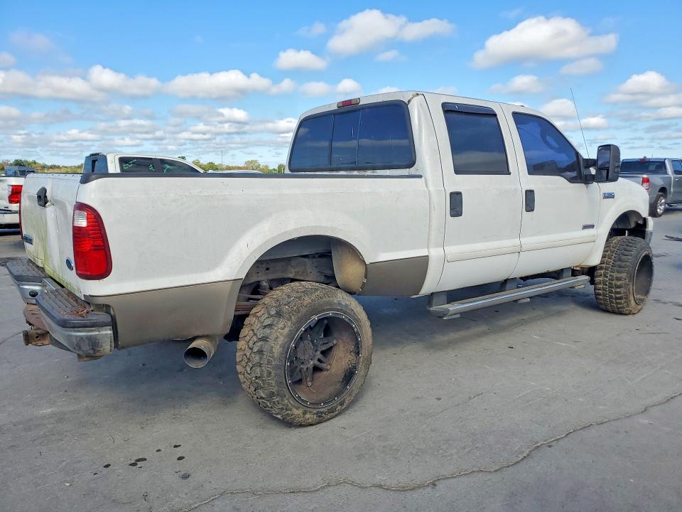 Zdjęcie 3 z aukcji – 2006 FORD F350 z VIN 1FTWW31P36EB38424