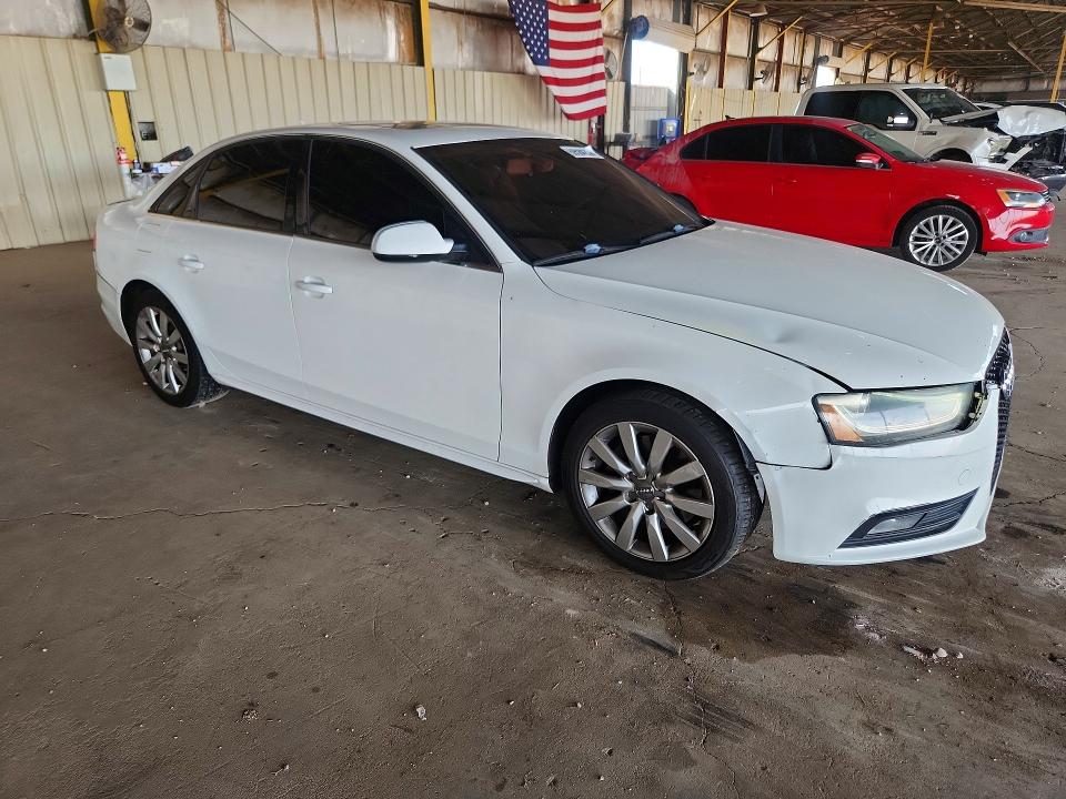 Foto 4 de la subasta – 2015 AUDI A4 con VIN WAUBFAFL6FN020664