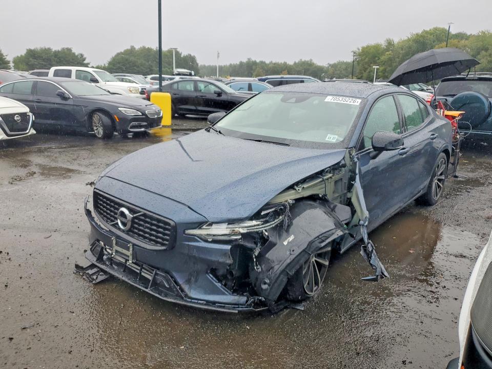 VOLVO S60 2022 with VIN 7JRL12TZ6NG162411 - Photo from auction