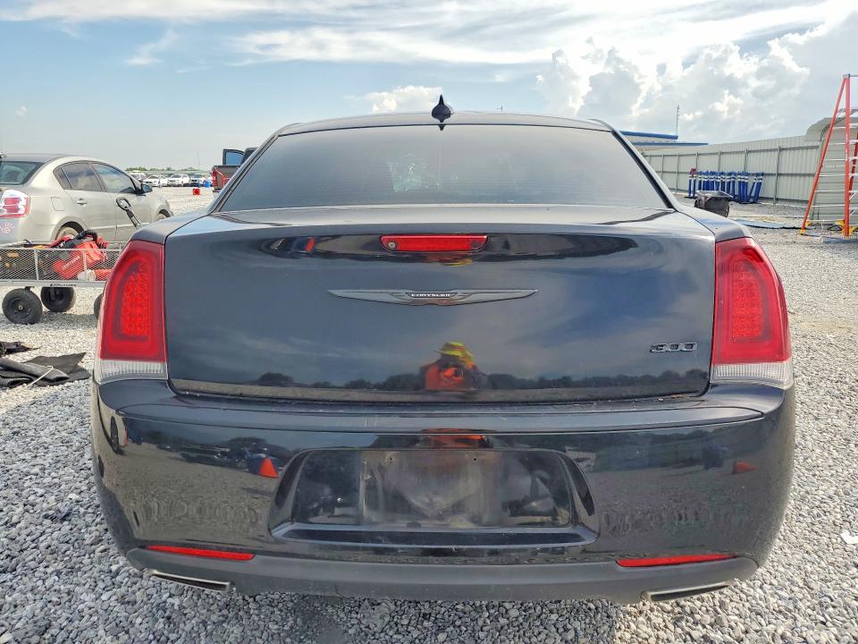 Фото 6 с аукциона – 2021 CHRYSLER 300 с VIN 2C3CCAAG0MH595914