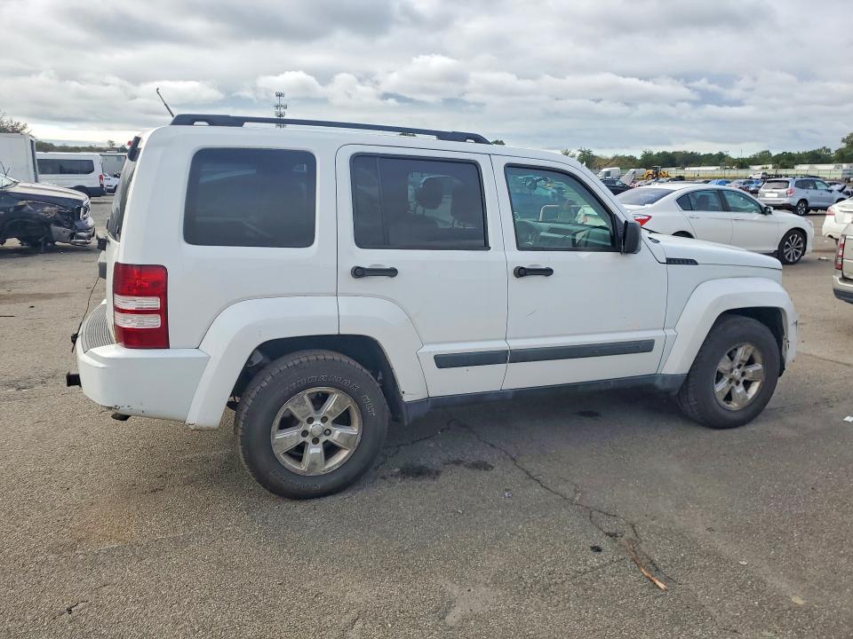Photo 3 from auction – 2011 JEEP LIBERTY with VIN 1J4PN2GK5BW579399