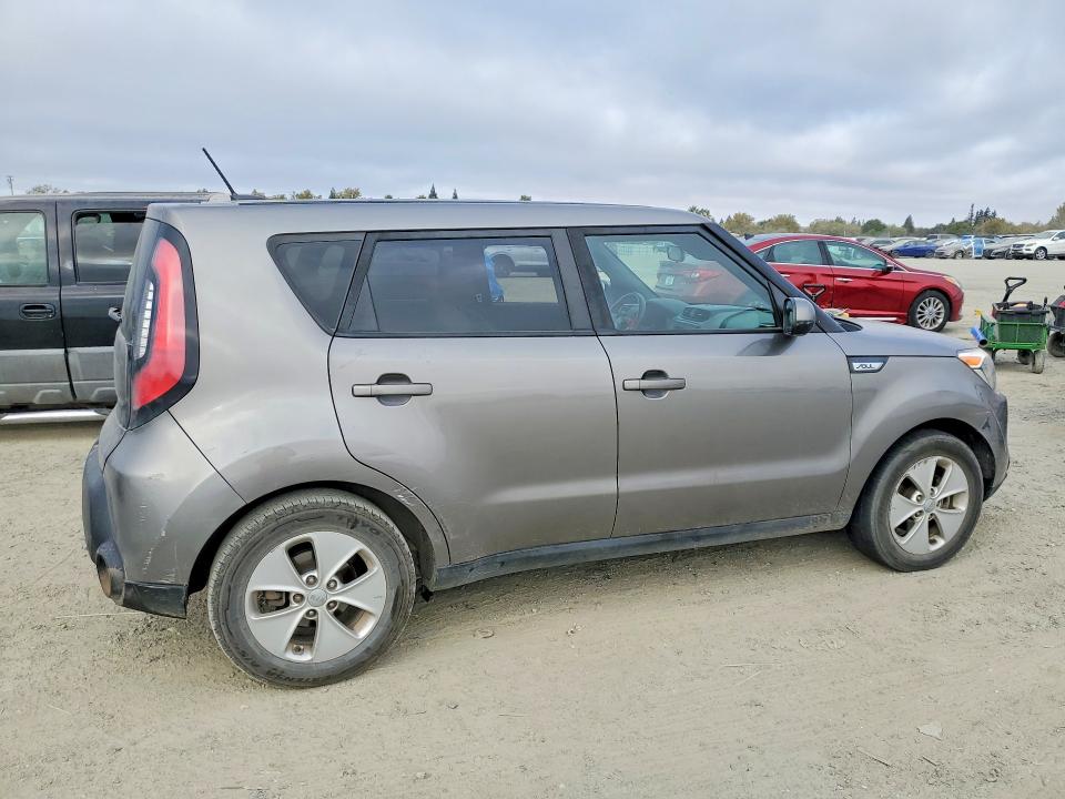 Photo 3 from auction – 2016 KIA SOUL with VIN KNDJN2A22G7320696