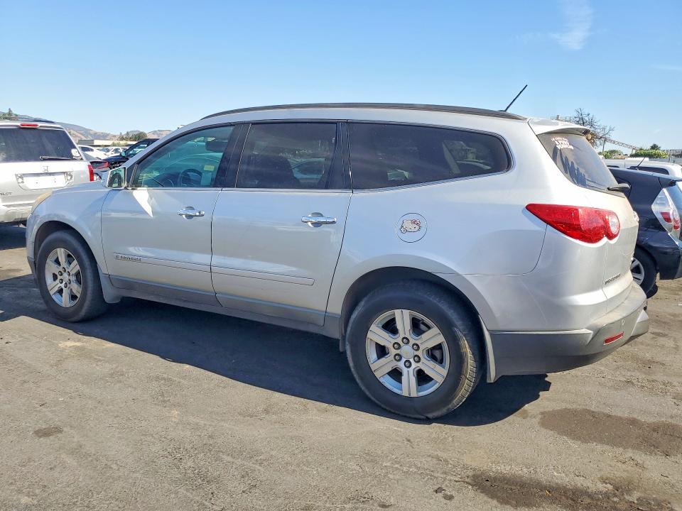 Photo 2 from auction – 2009 CHEVROLET TRAVERSE with VIN 1GNER23D19S136569