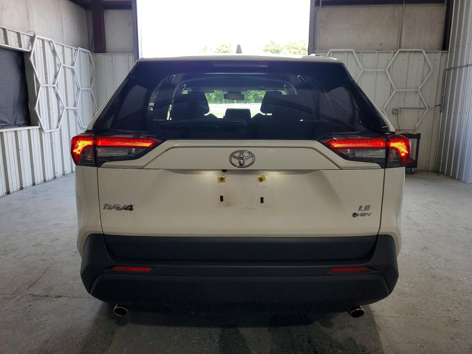 Photo 6 from auction – 2025 TOYOTA RAV4 with VIN JTMMWRFV4SD329223