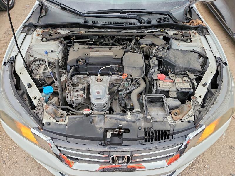 Photo 11 from auction – 2015 HONDA ACCORD with VIN 1HGCR2F82FA103288