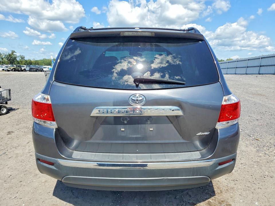 Photo 6 from auction – 2013 TOYOTA HIGHLANDER with VIN 5TDDK3EH0DS258050