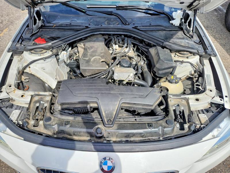 Photo 11 from auction – 2016 BMW 328 with VIN WBA8E9C51GK646918
