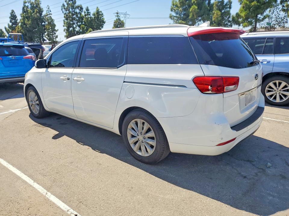 Photo 2 from auction – 2015 KIA SEDONA with VIN KNDMC5C10F6045133