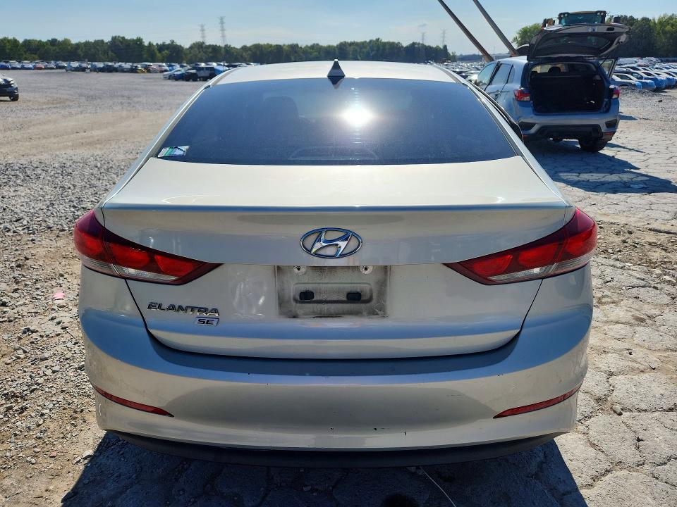 Снимка 6 от търг – 2017 HYUNDAI ELANTRA с VIN 5NPD74LF8HH112953