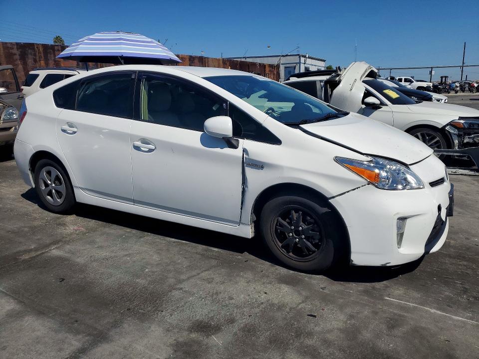 Photo 4 from auction – 2013 TOYOTA PRIUS with VIN JTDKN3DU1D5594258