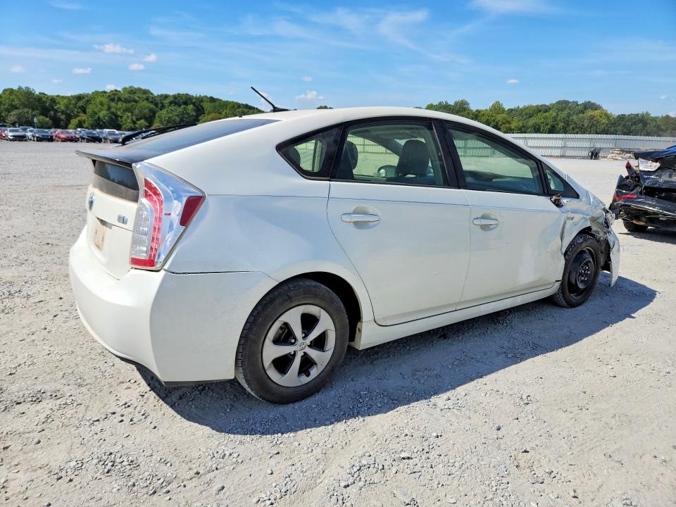 Photo 3 from auction – 2015 TOYOTA PRIUS with VIN JTDKN3DU3F0481489