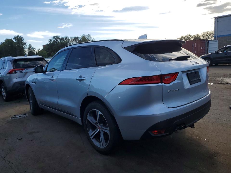 Photo 2 from auction – 2017 JAGUAR F-PACE with VIN SADCL2BN8HA099704