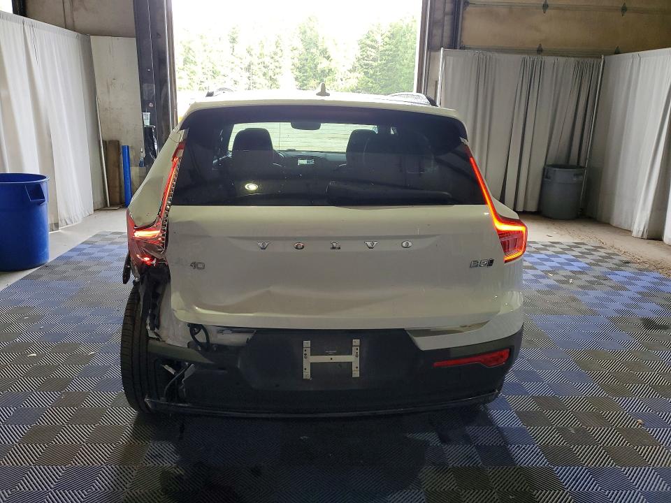 Zdjęcie 6 z aukcji – 2026 VOLVO XC40 z VIN YV4L12UC6T2812340