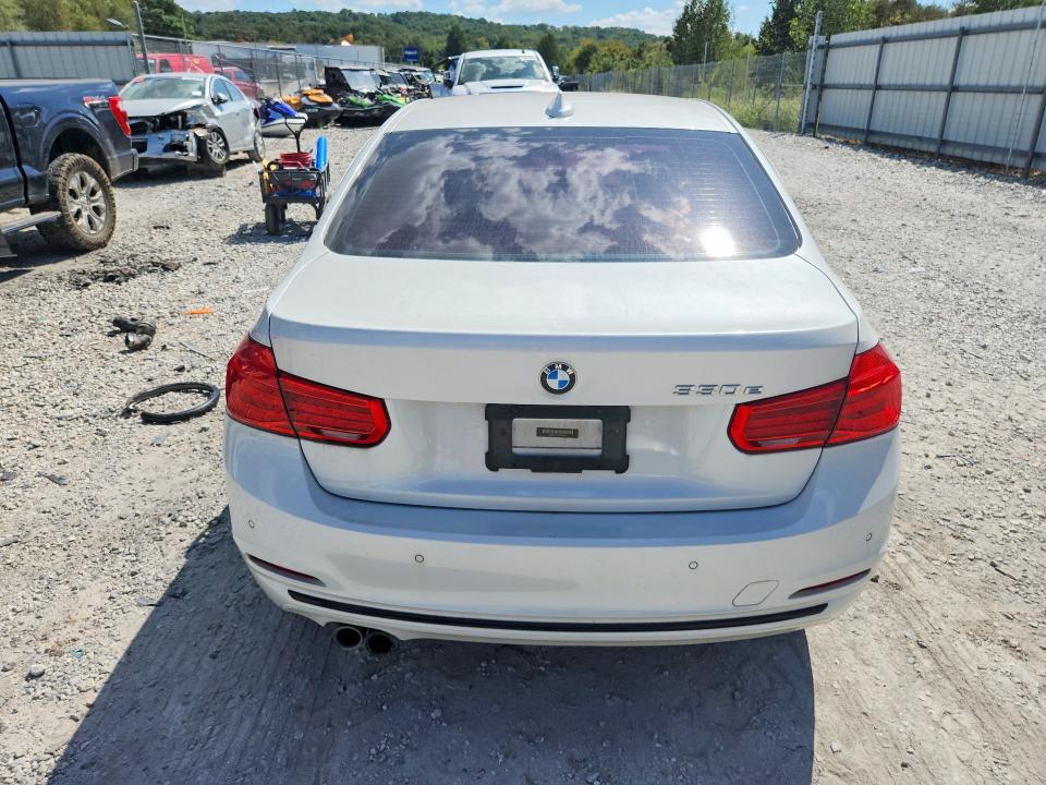 Photo 6 from auction – 2017 BMW 330E with VIN WBA8E1C36HA029666