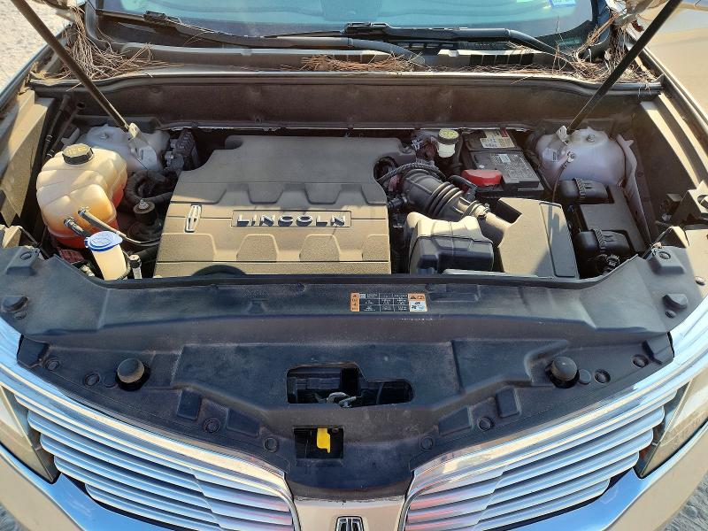 Снимка 12 от търг – 2017 LINCOLN MKX с VIN 2LMPJ6LR1HBL39353