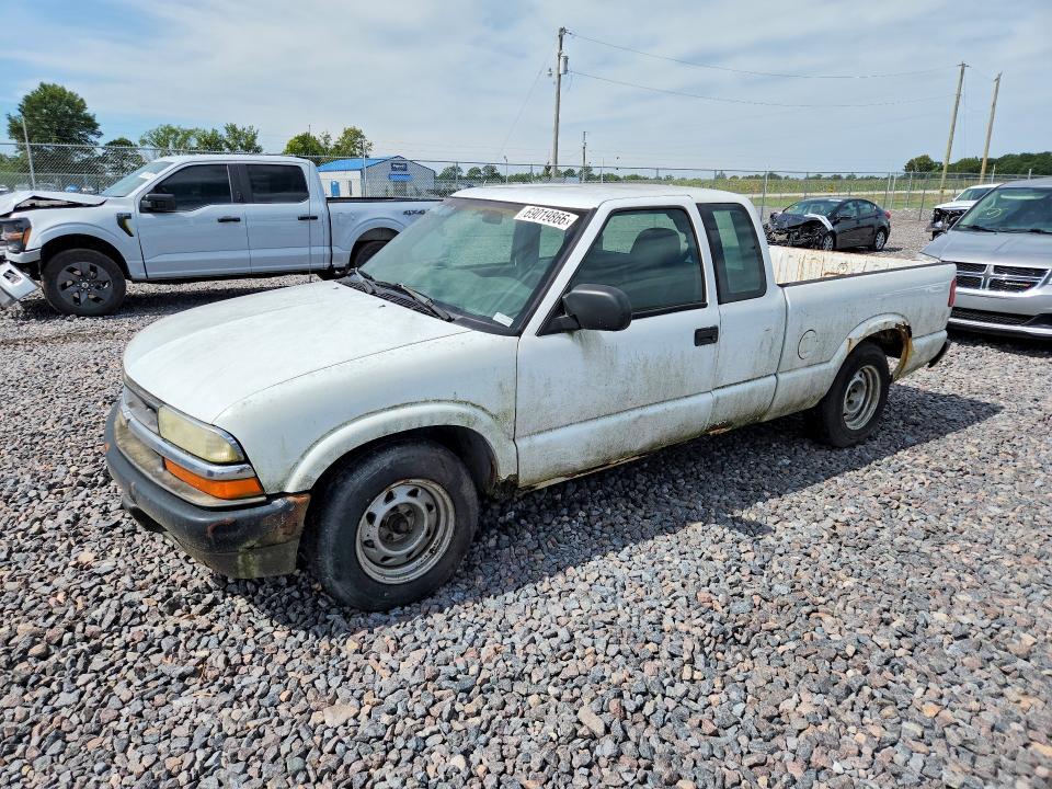 2003 CHEVROLET S TRUCK