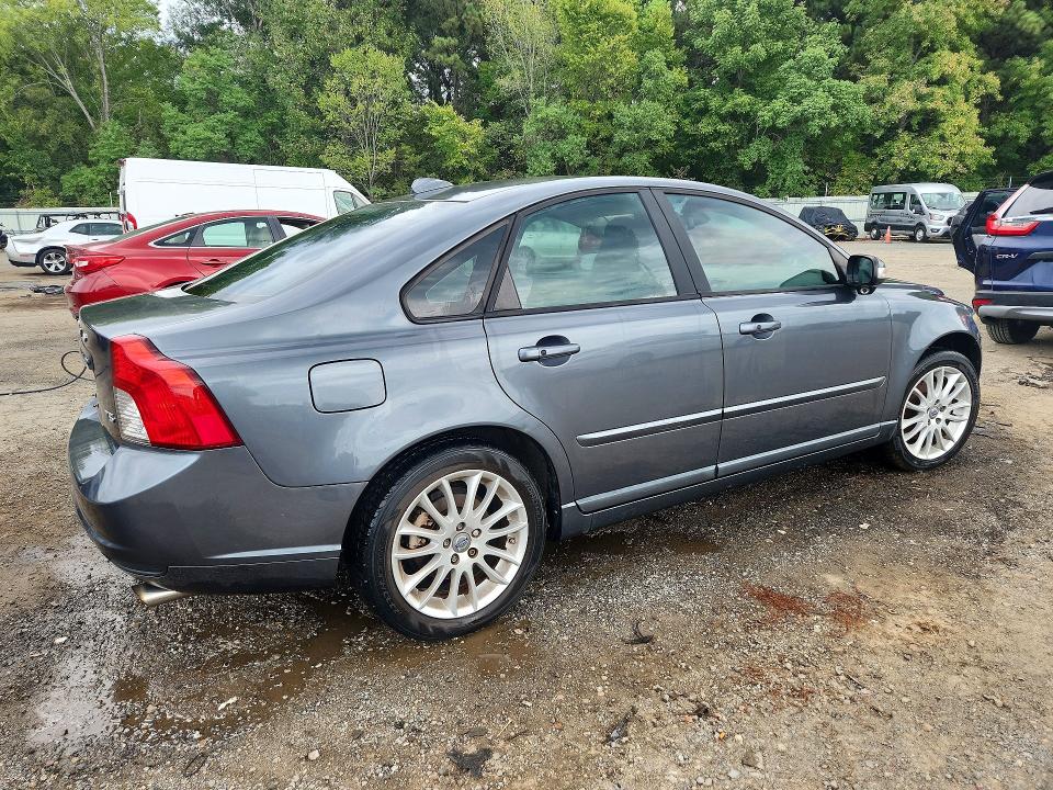 Photo 3 from auction – 2011 VOLVO S40 with VIN YV1672MS2B2544871