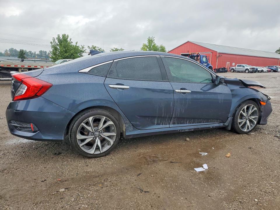Photo 3 from auction – 2019 HONDA CIVIC with VIN 2HGFC1F90KH105926