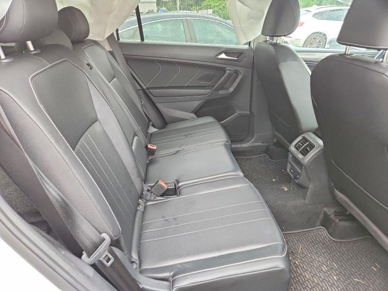 Photo 11 from auction – 2024 VOLKSWAGEN TIGUAN with VIN 3VVMB7AX8RM043772