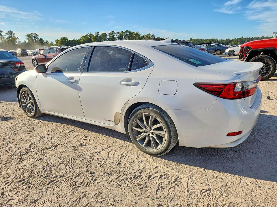 Photo 2 from auction – 2016 LEXUS ES with VIN JTHBW1GGXG2105450