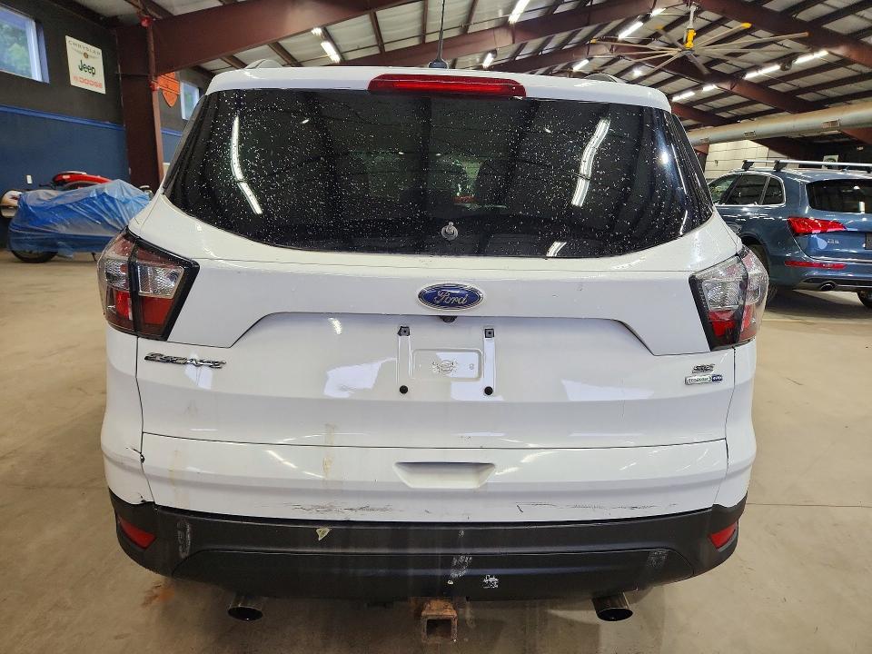 Photo 6 from auction – 2017 FORD ESCAPE with VIN 1FMCU9G99HUD98979