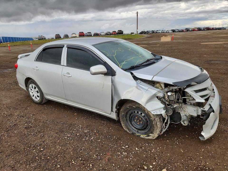 Photo 4 from auction – 2013 TOYOTA COROLLA with VIN 2T1BU4EE2DC047311