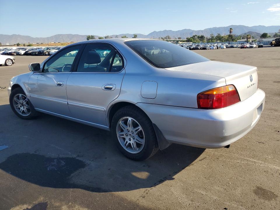 Photo 2 from auction – 2001 ACURA 3.2TL with VIN 19UUA56611A006815