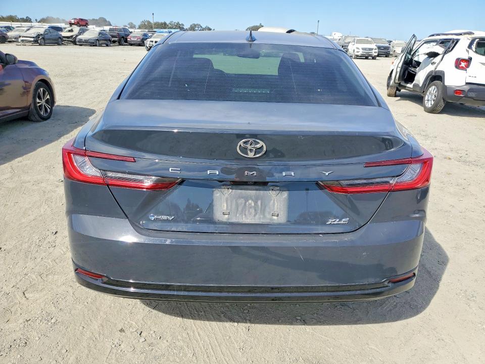 Photo 6 from auction – 2026 TOYOTA CAMRY with VIN 4T1DAACK5TU659363